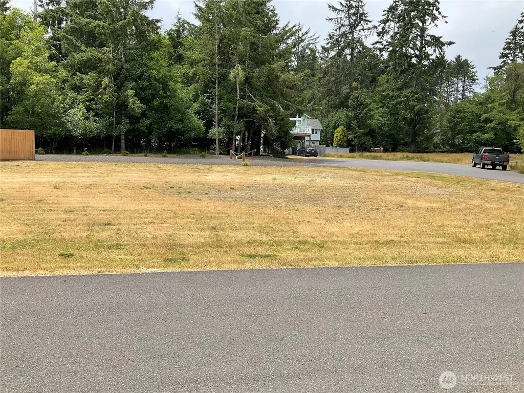 177 Sunrise/ 159 Kirkwood Ct. SE Avenue SE Ocean Shores WA 98569