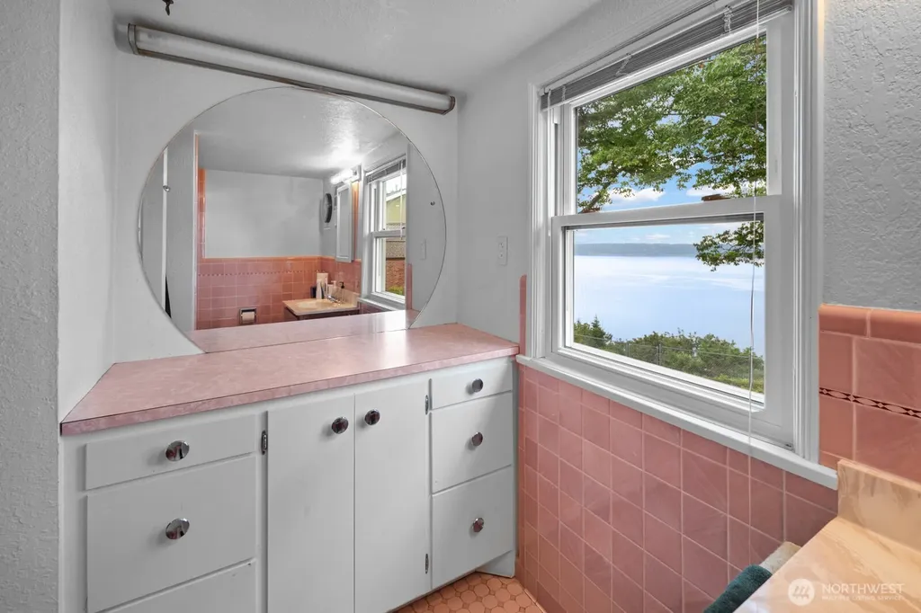 10445 Marine View Drive SW Seattle WA 98146