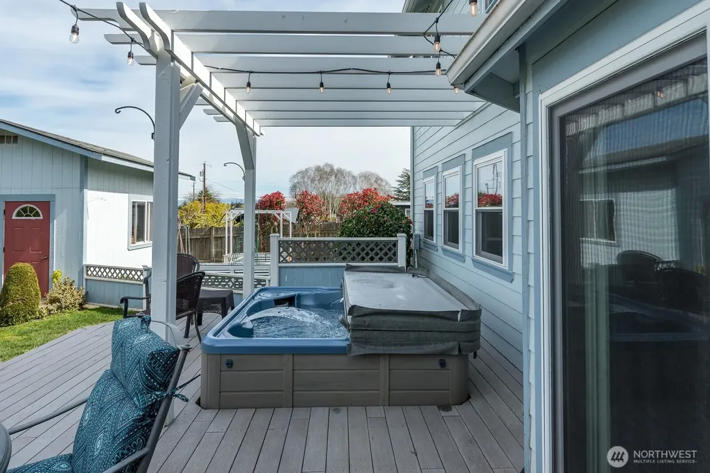 2412 16th Street Anacortes WA 98221