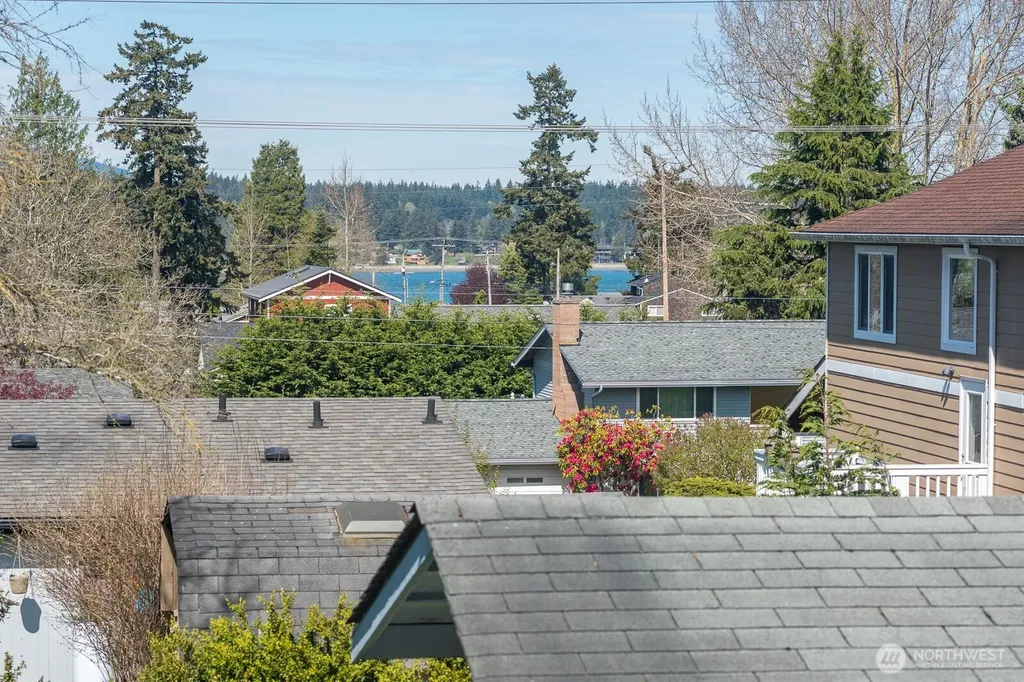 2412 16th Street Anacortes WA 98221