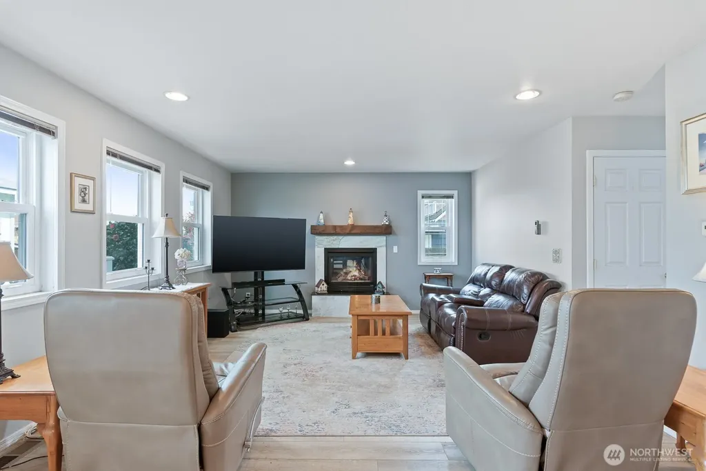 2412 16th Street Anacortes WA 98221