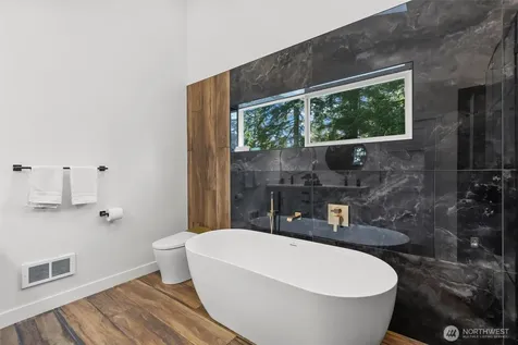 9014 171st Avenue NE Redmond WA 98052