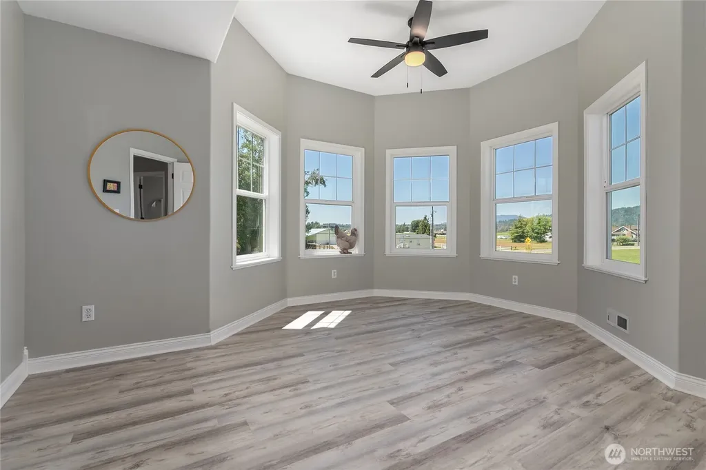 9177 Collins Road Sedro Woolley WA 98284
