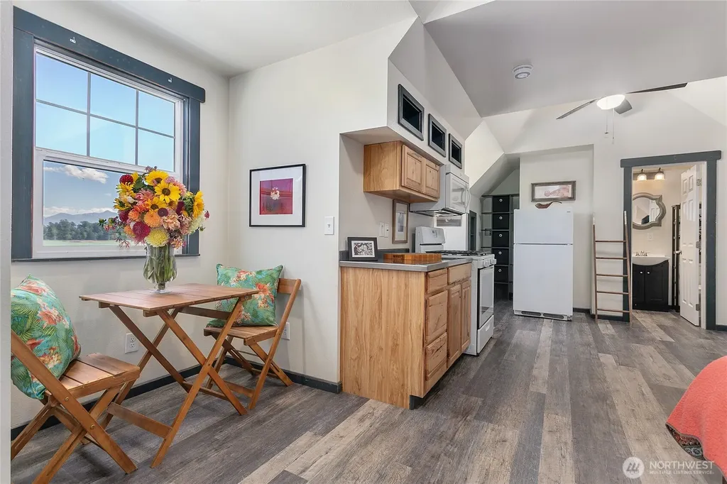 9177 Collins Road Sedro Woolley WA 98284