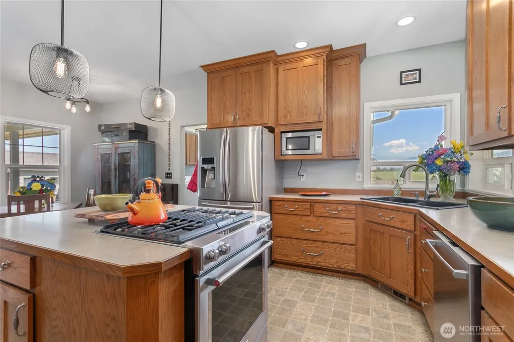 9177 Collins Road Sedro Woolley WA 98284