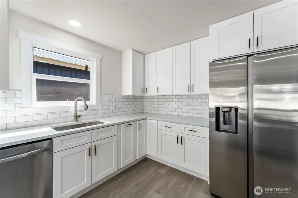 916 E Johnson Avenue Chelan WA 98816