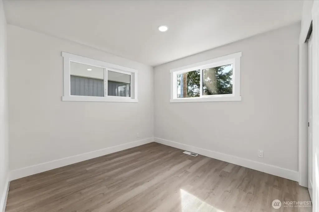 916 E Johnson Avenue Chelan WA 98816