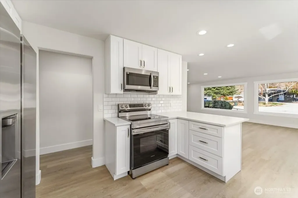 916 E Johnson Avenue Chelan WA 98816