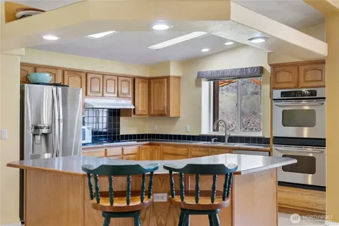 1673 Highway 7 Oroville WA 98844