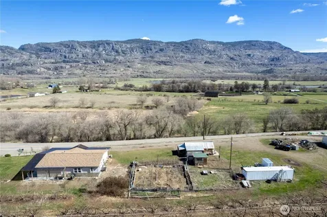 1673 Highway 7 Oroville WA 98844