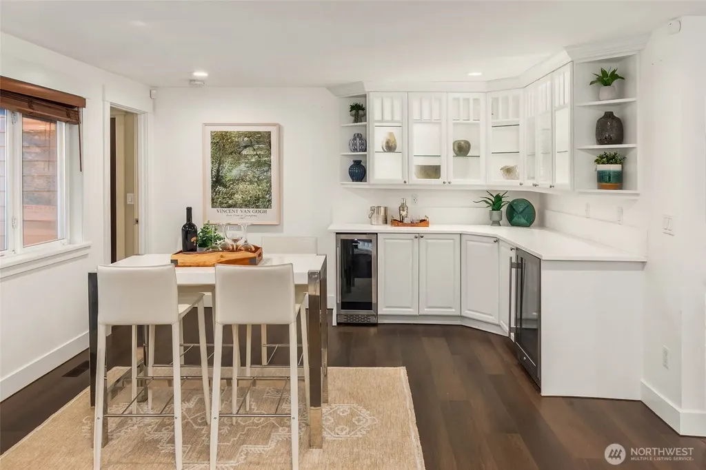 20 Cascade Key Bellevue WA 98006