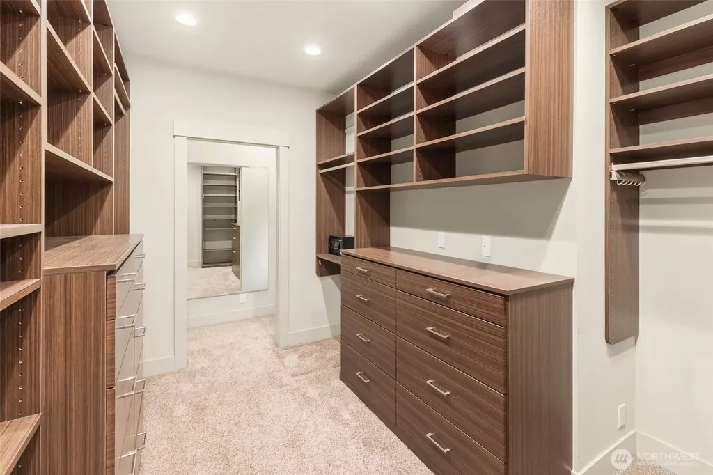 20 Cascade Key Bellevue WA 98006