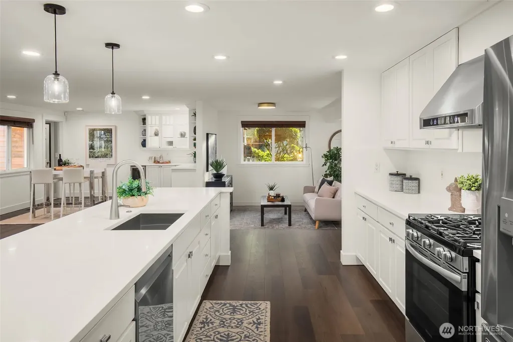 20 Cascade Key Bellevue WA 98006