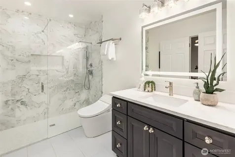 20 Cascade Key Bellevue WA 98006
