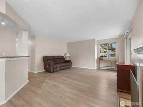 15415 35th Avenue W Lynnwood WA 98087