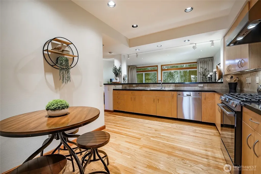 9141 Gleneagle Drive Blaine WA 98230