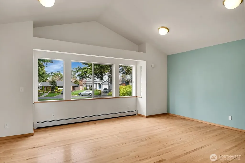 4719 NE Park Place Seattle WA 98115