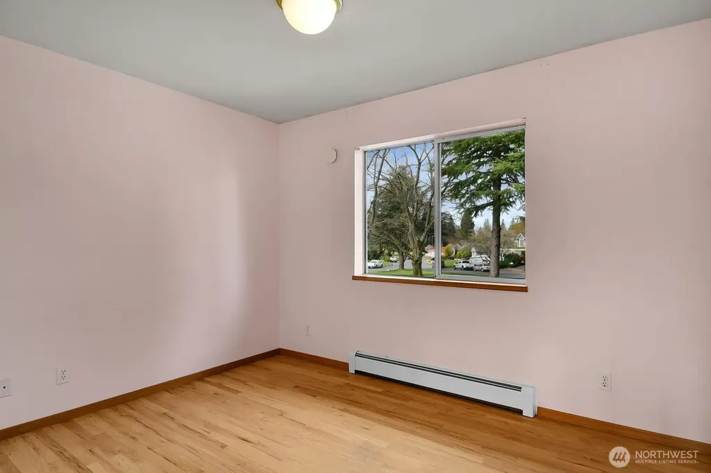 4719 NE Park Place Seattle WA 98115