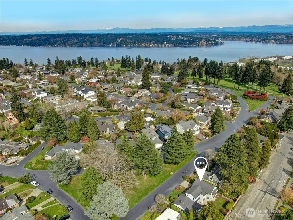 4719 NE Park Place Seattle WA 98115