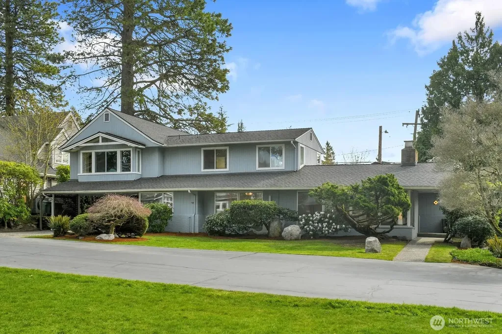 4719 NE Park Place Seattle WA 98115
