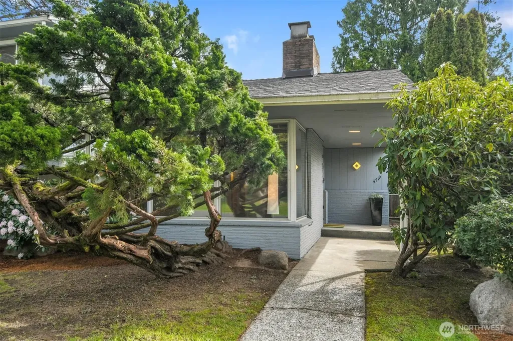 4719 NE Park Place Seattle WA 98115