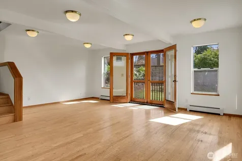 4719 NE Park Place Seattle WA 98115