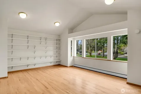 4719 NE Park Place Seattle WA 98115