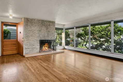 4719 NE Park Place Seattle WA 98115
