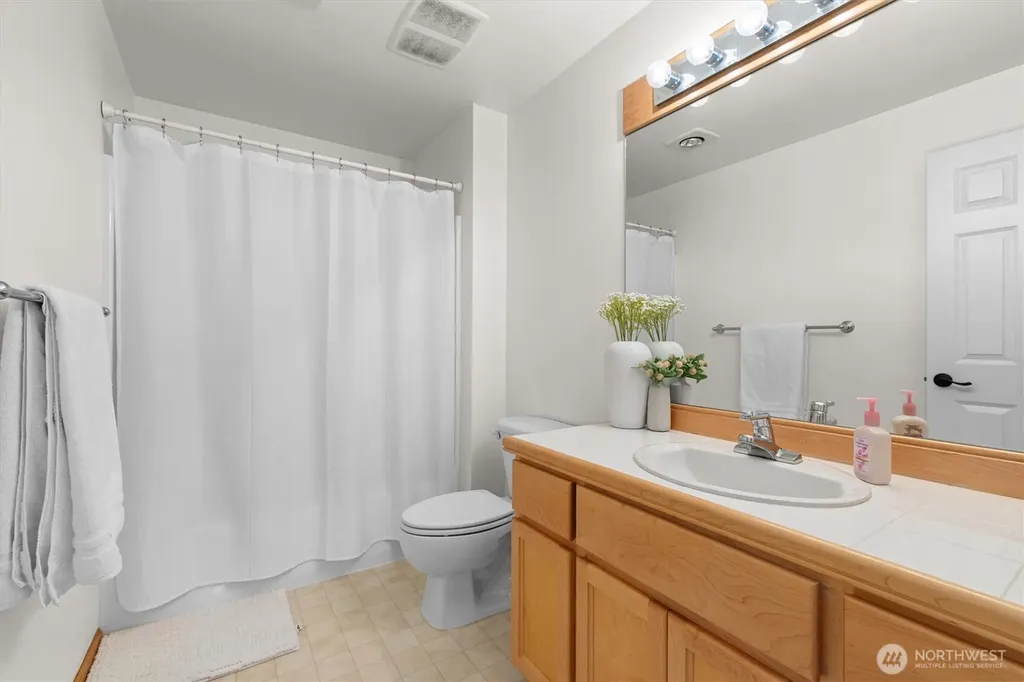 35204 SE Augusta Place Snoqualmie WA 98065