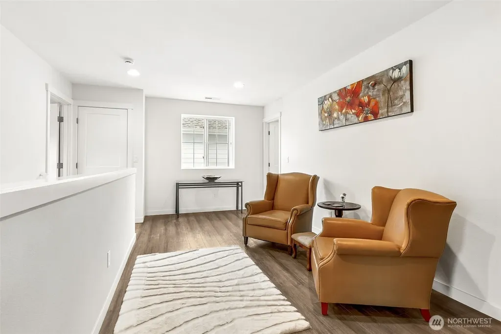21 E Sullivan Street Allyn WA 98524