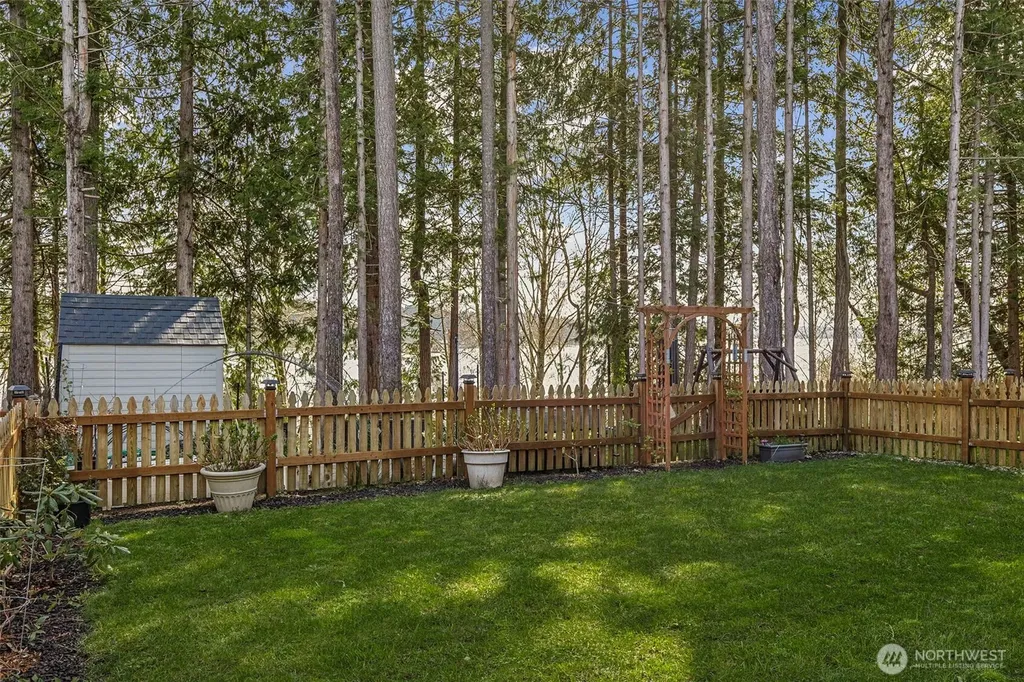 21 E Sullivan Street Allyn WA 98524