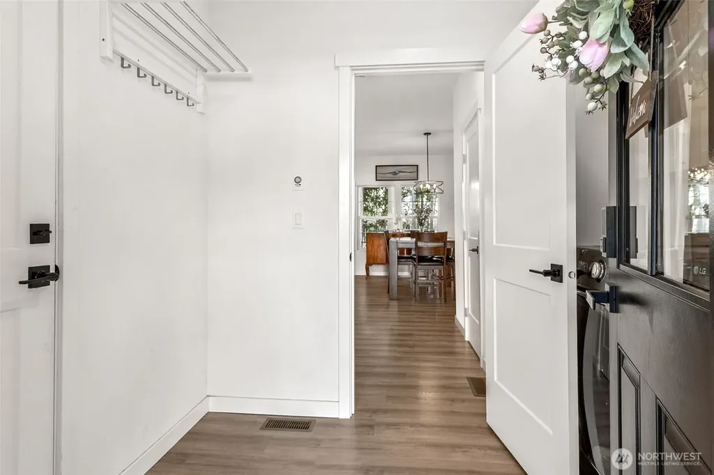 21 E Sullivan Street Allyn WA 98524