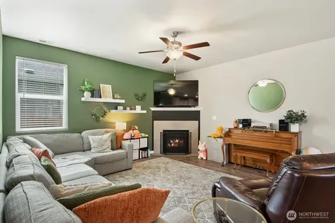 3246 Scotland Alley Mount Vernon WA 98273