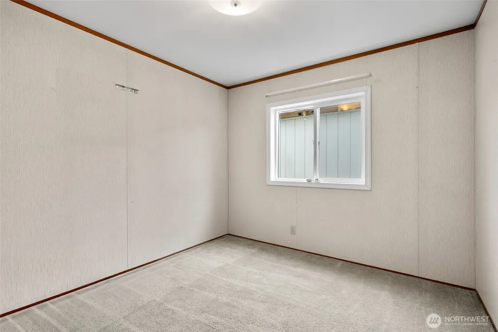 139 NE Saturn Lane Bremerton WA 98311