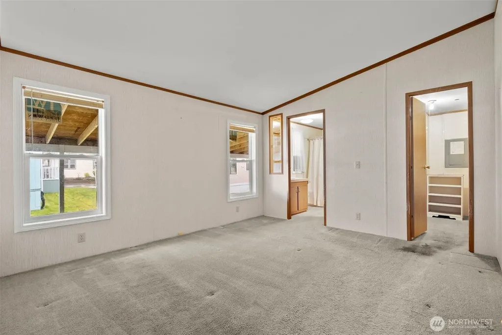 139 NE Saturn Lane Bremerton WA 98311