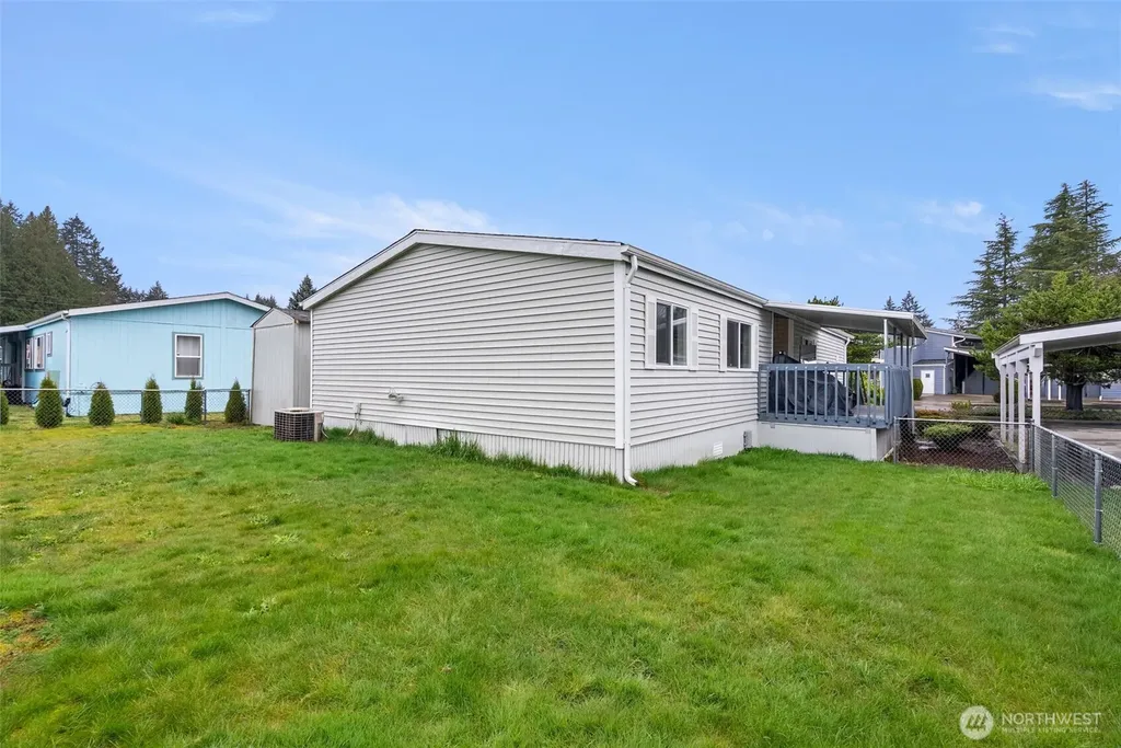 139 NE Saturn Lane Bremerton WA 98311