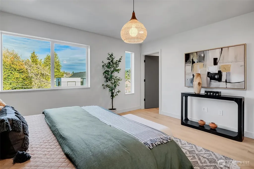 4405 S Holly Street Seattle WA 98118