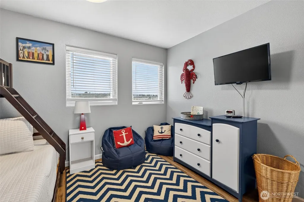 205 W Bolstad Avenue Long Beach WA 98631