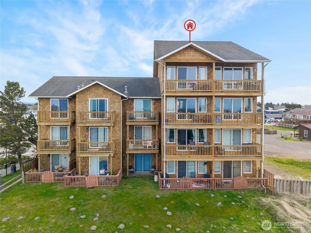 205 W Bolstad Avenue Long Beach WA 98631