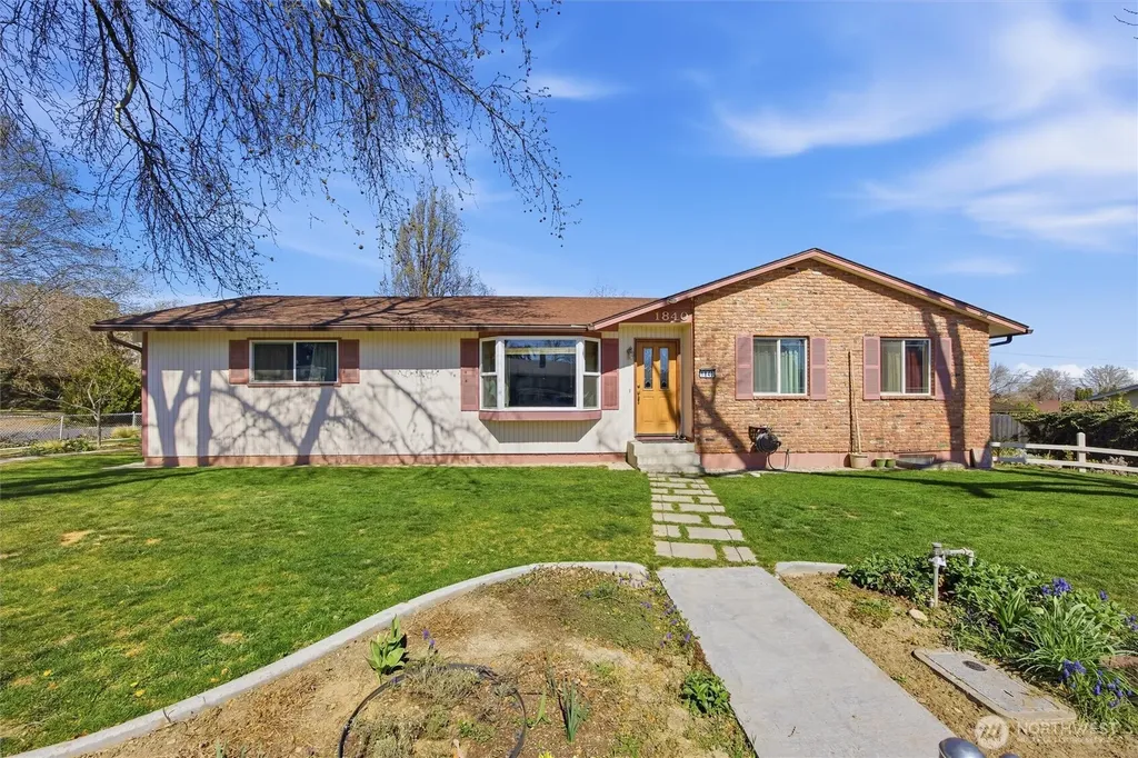 1840 W 11th Avenue Kennewick WA 99337