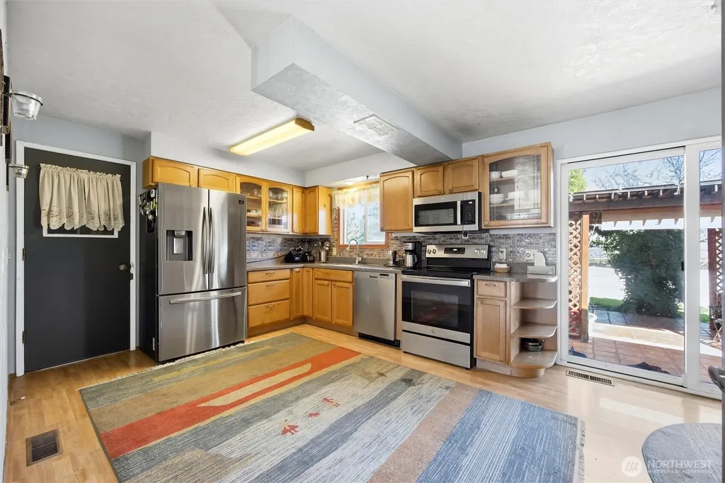 1840 W 11th Avenue Kennewick WA 99337