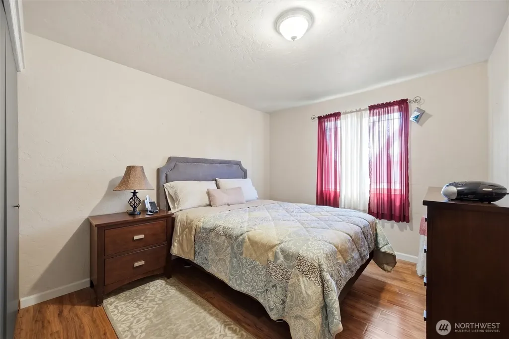 1840 W 11th Avenue Kennewick WA 99337
