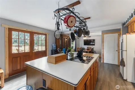 15433 SE 275th Street Kent WA 98042