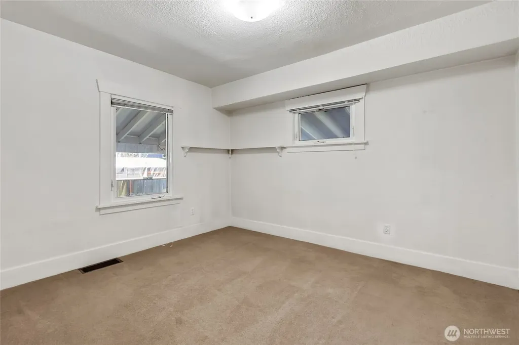 864 S Fife Street Tacoma WA 98405