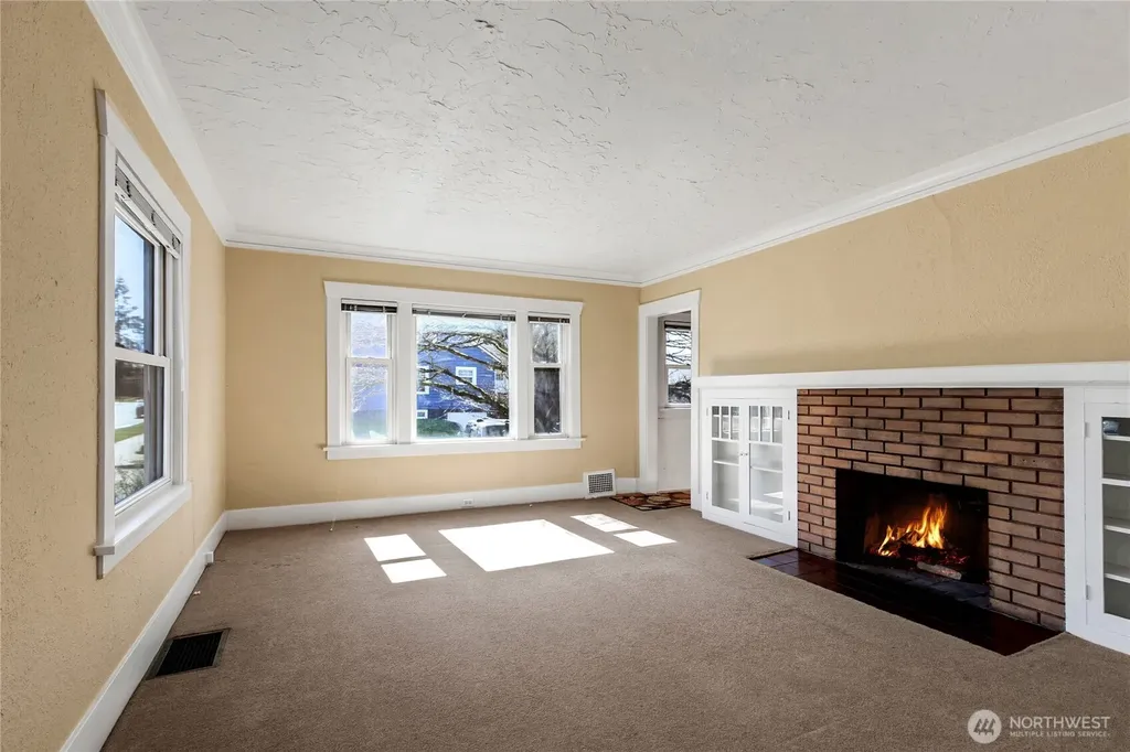 864 S Fife Street Tacoma WA 98405