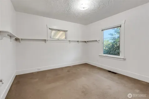 864 S Fife Street Tacoma WA 98405