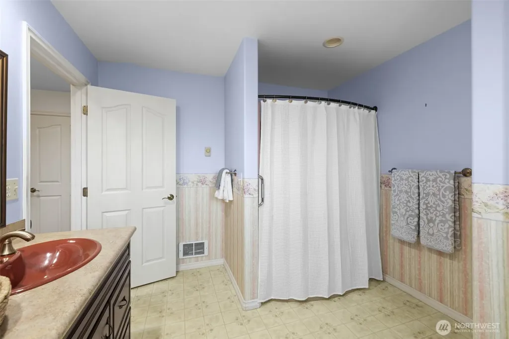 382 Discovery View Drive Sequim WA 98382