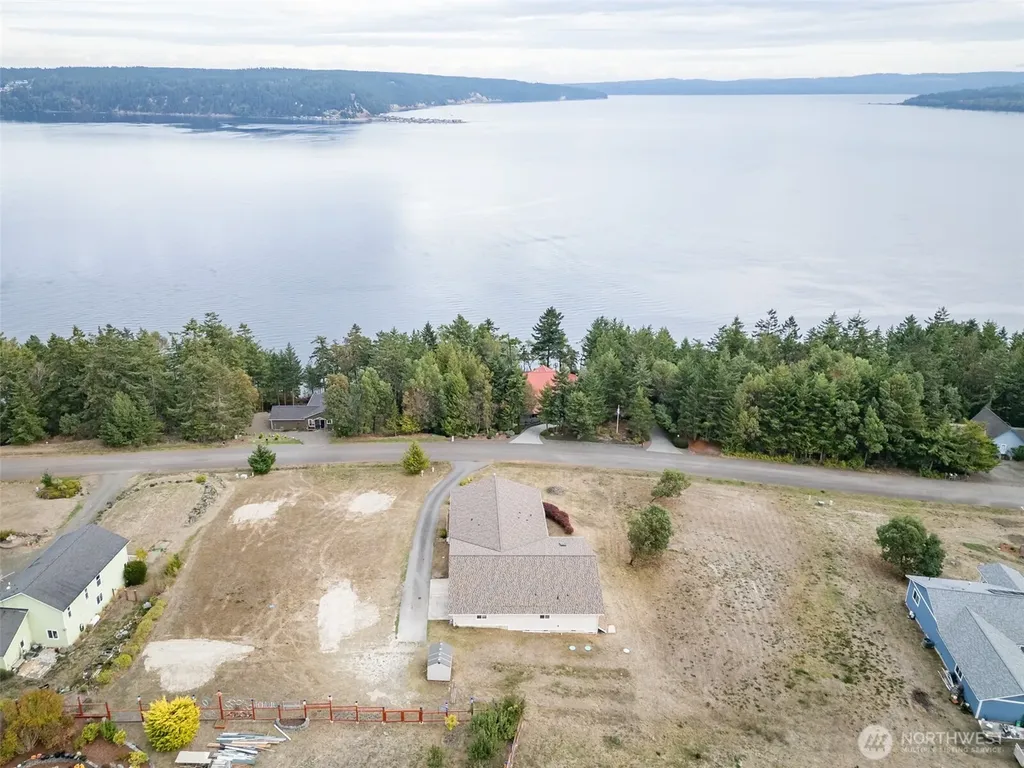 382 Discovery View Drive Sequim WA 98382