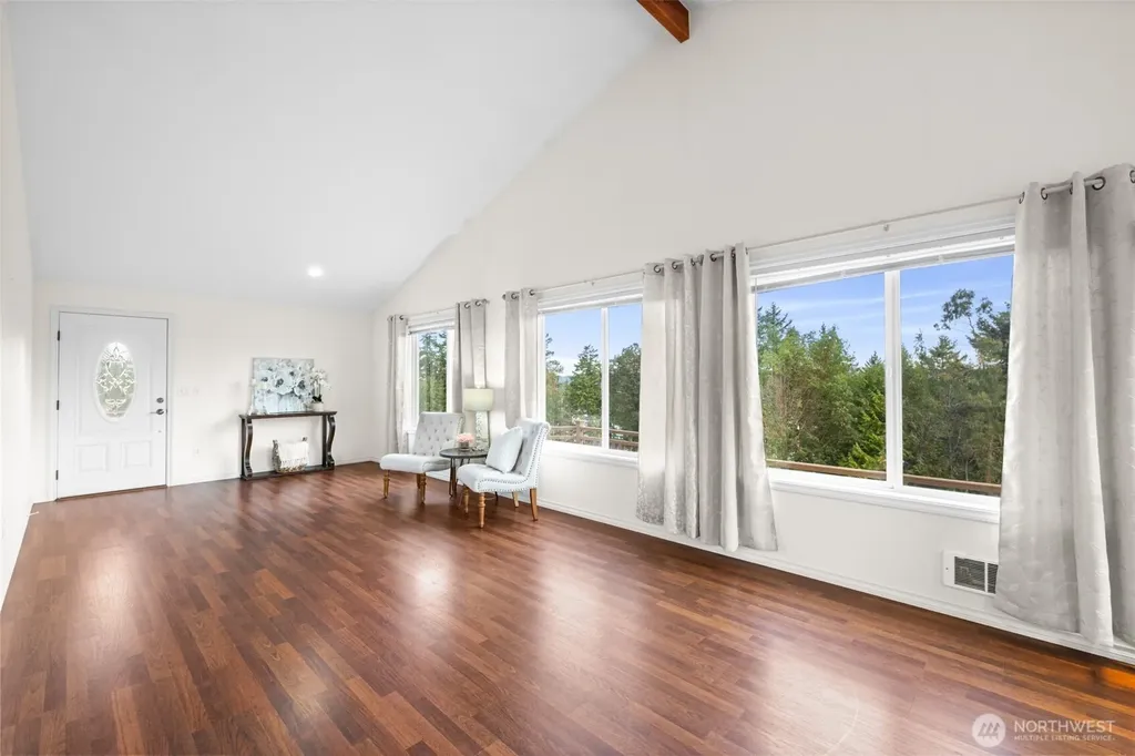 382 Discovery View Drive Sequim WA 98382