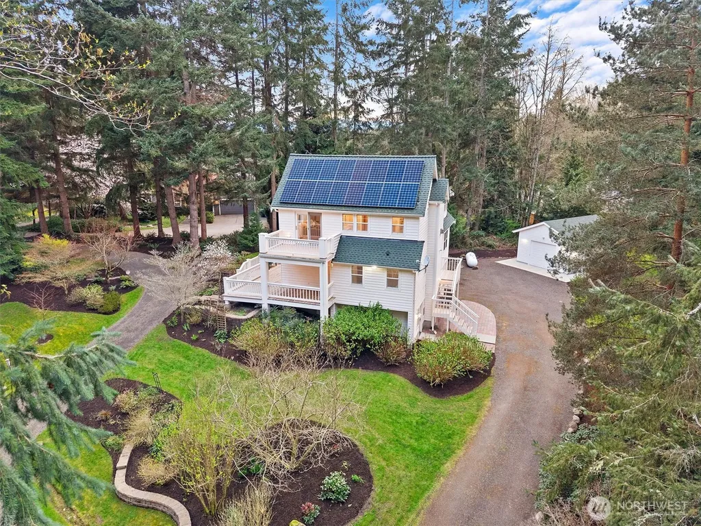24801 Hillbend Lane NE Kingston WA 98346
